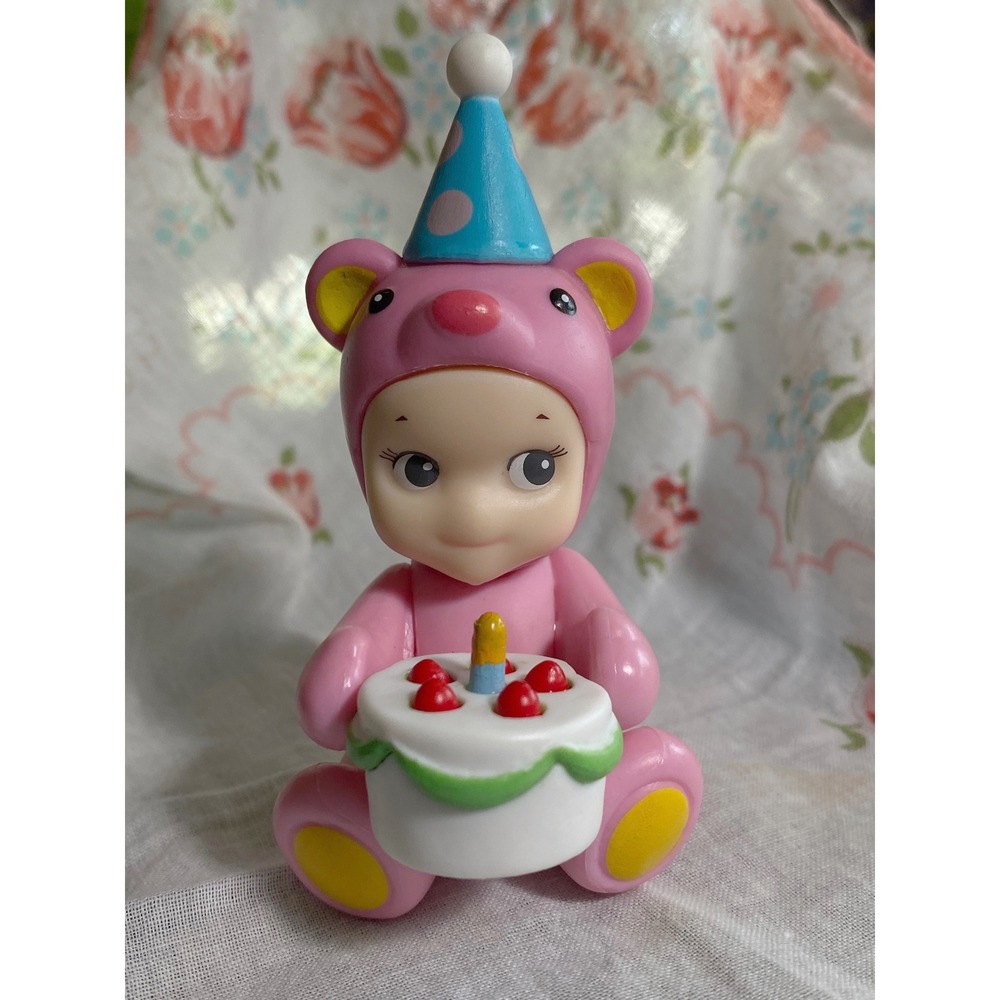 Sonny Angel Birthday Gift Series Pink Bear Figure with Cake and Party Hat